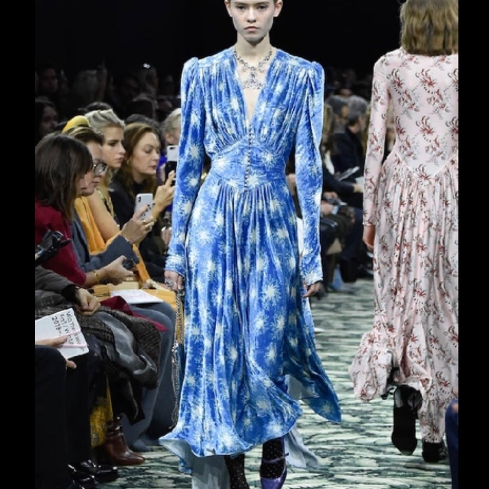 Paco Rabanne Winterstar blue velvet dress ISO!